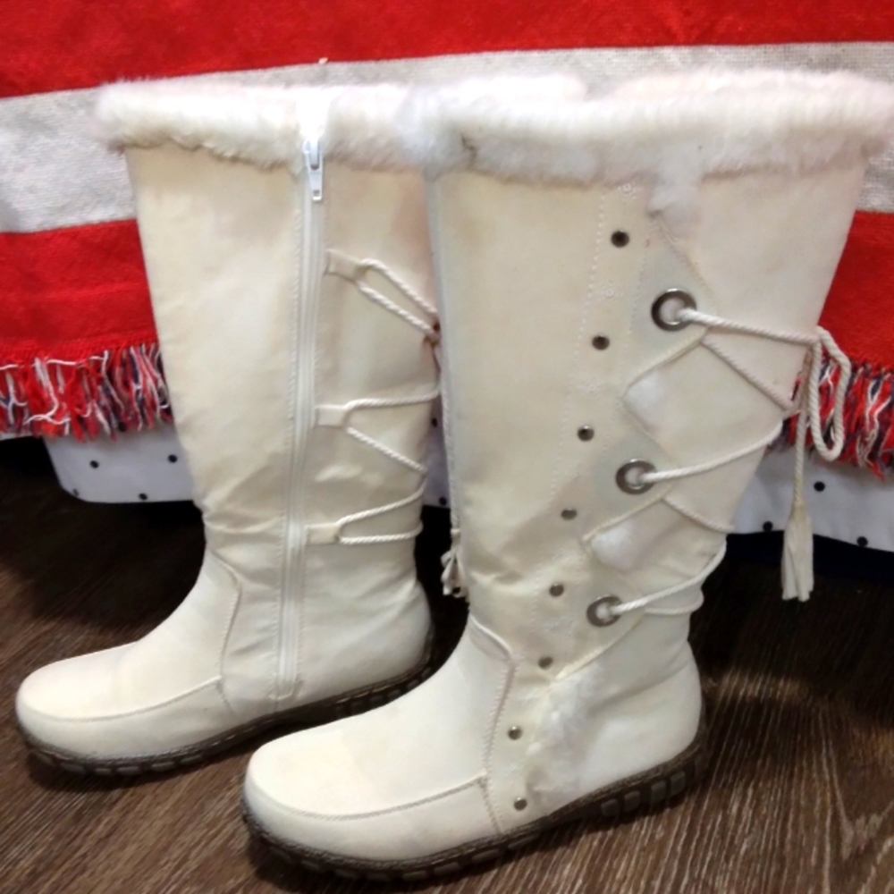 White 7 Boots